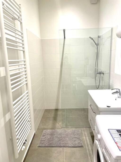 Brand New & Spacious Apartment In The City Centre Vídeň Exteriér fotografie